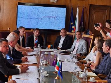 Шишков получи кметска подкрепа за запазване на сегашните строители на „Хемус“