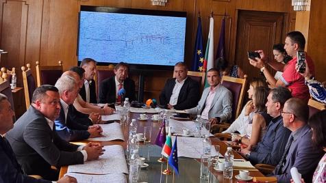 Шишков получи кметска подкрепа за запазване на сегашните строители на „Хемус“
