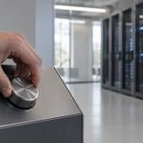 AI натиска спирачките? Защо дори създателите му вече искат забавяне