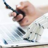 Бъдещето на професиите: Роботите няма да заменят хората, но ще пренапишат работата им