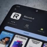 Хакери са откраднали данните на 700 европейски клиенти на Revolut