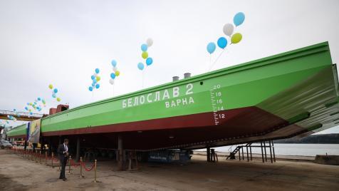 Спуснаха на вода корпуса на новия ферибот в Белослав