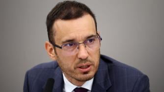 Терзиев поема лично управлението на транспорта в София
