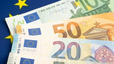 Бюджетният дефицит нарасна с над €500 млн. за месец