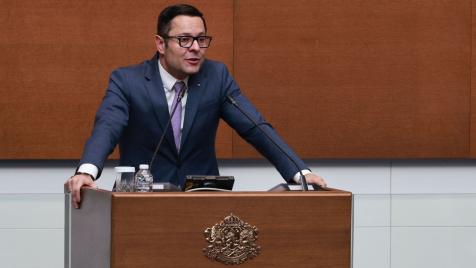 Кабинетът предлага заводът за барут с „Райнметал“ да е край Бургас