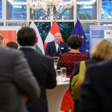 AI премахва началните позиции. Откъде ще дойдат бъдещите лидери?