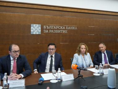 Капиталът на ББР ще бъде увеличен с 1 млрд. евро