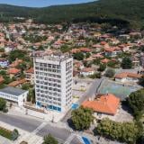 Държавата настъпва на пазарите на труд в малките населени места