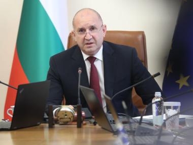 Радев: Бюджет 2027 ще е с по-нисък дълг