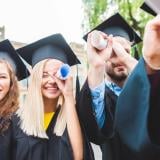 Високи заплати и ниска безработица при висшистите в България