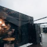 Airbnb въвежда застраховка „Лошо време“