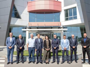 Стратегическо партньорство в минната индустрия