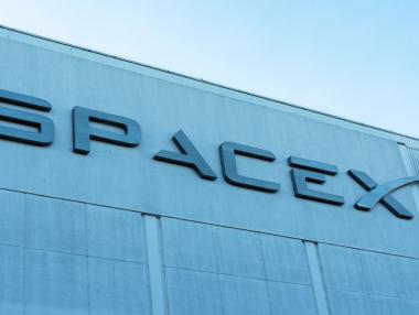Мъск планира сливане на Tesla и SpaceX