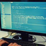 От онлайн магазините до общините: Кого застрашава пробивът в PHP?