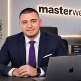 От онлайн магазините до общините: Кого застрашава пробивът в PHP?