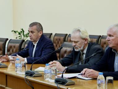 Кадровият недостиг затруднява навлизането на „Ивкони Експрес“