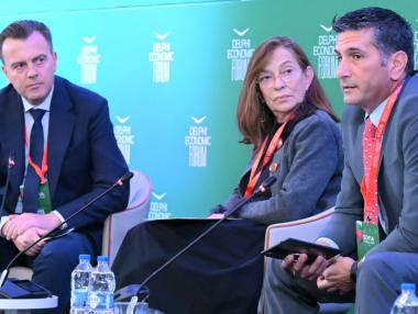 „Повече от техническа стъпка“: Еврозоната е огромна застрахователна полица за България