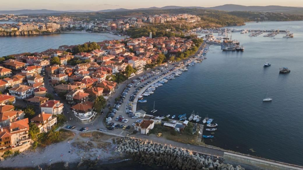Все по-малко чужденци избират България (Графики)