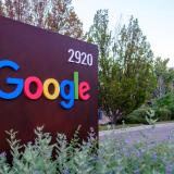 Разпродажба изпари 500 млрд. долара от капитализацията на Alphabet