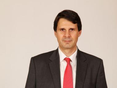 Емил Денчовски: Личната карта може да е електронен подпис