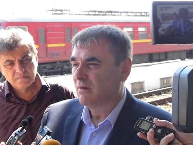 Министър Папазов отчете 2 млн. лв. щети от влака в Калояновец