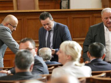 Властта ще обсъжда актуализация на бюджета на НЗОК и на държавата