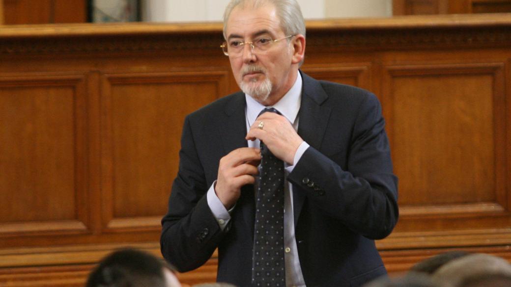 Лютви Местан призова за