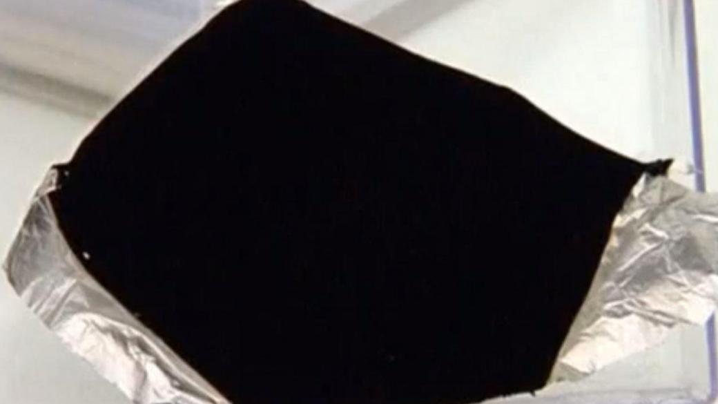 Учени създадоха най-тъмния материал на планетата