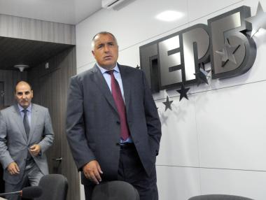 Борисов поиска от Цацаров пълен запор за КТБ