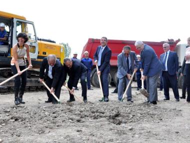 Тръгна строителството на София Тех Парк