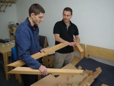 Мебелните пъзели на Praktrik