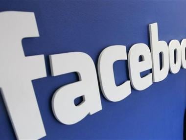 Хиляди се включиха в групово дело срещу Facebook