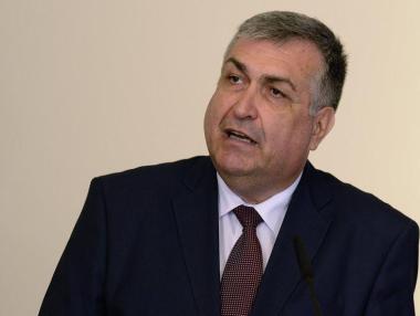 Кабинетът „Близнашки“ започвал с уволнение на зам.-министрите