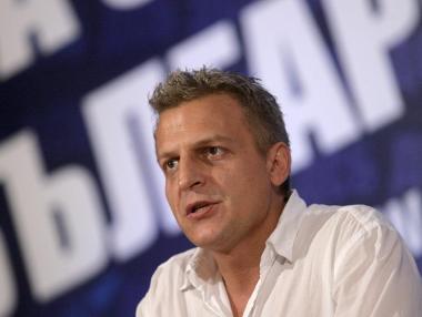 „Преди да говори за Костов, Борисов да се отърве от мадридския си вожд“