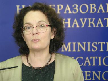 Вдигат с 20 лева заплатите на учителите