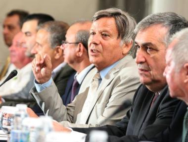 Миньорите настояват за проучване за шистов газ