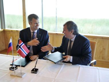 Statoil и ExxonMobil търсят петрол с 