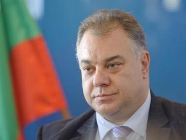 Здравният министър с брифинг за бордовете на болници