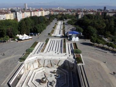 Тръгва ремонт на парка пред НДК