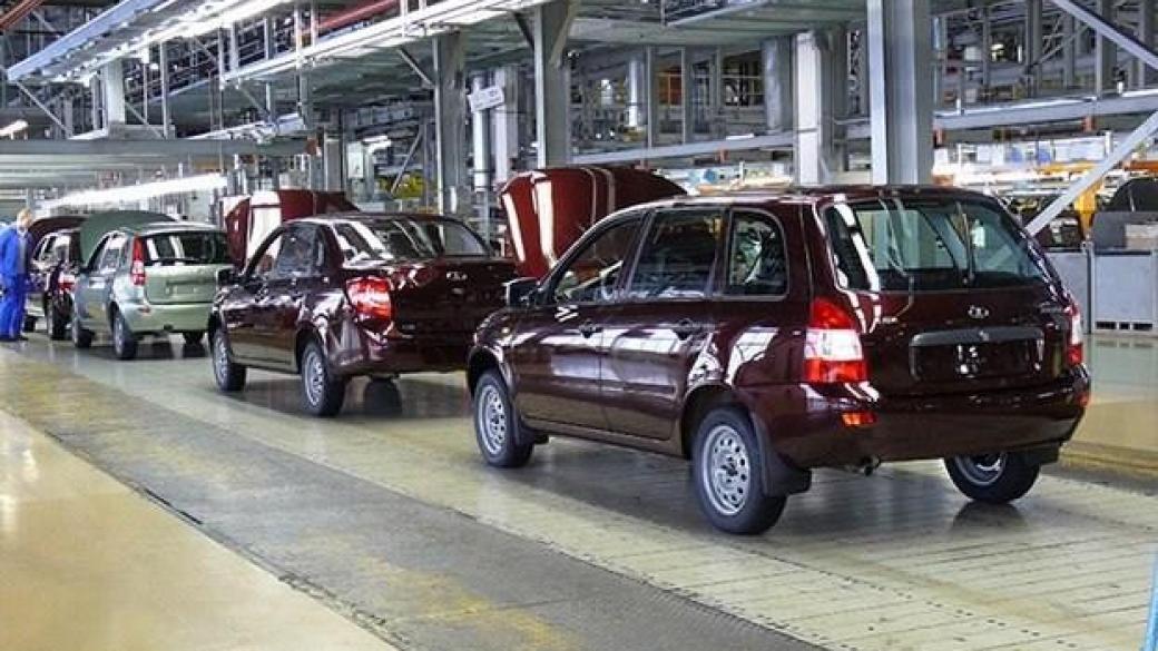 Съкращават производството на