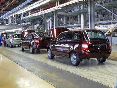 Съкращават производството на 