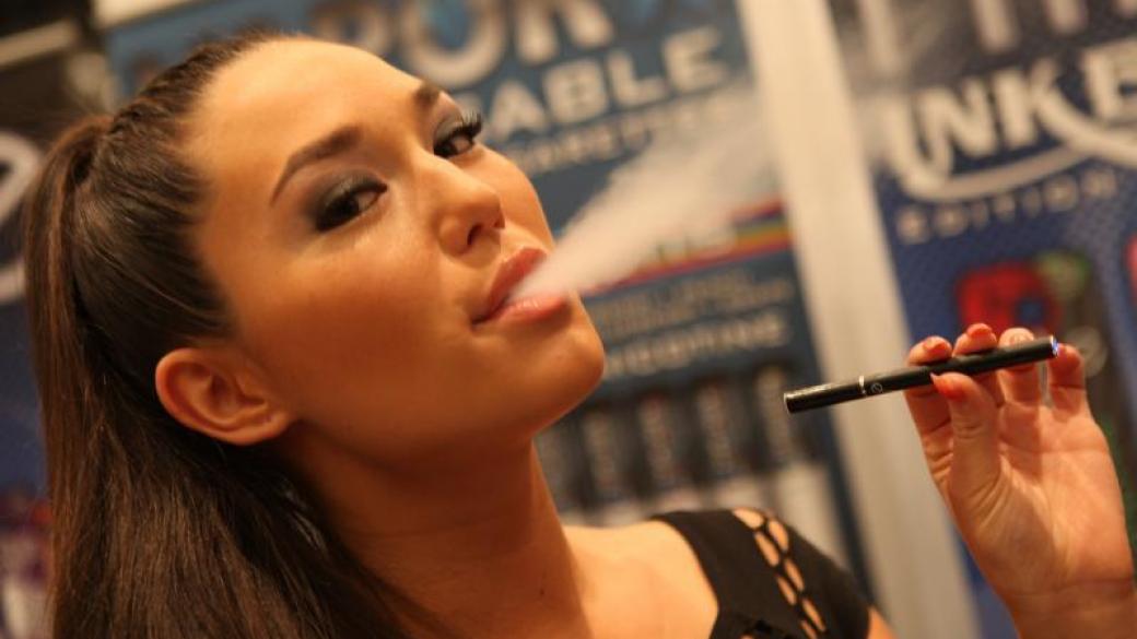 СЗО иска забрана за електронни цигари на закрито