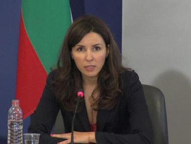 Цaнова: Може да загубим над 193 млн. евро до края на годината