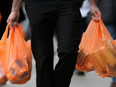 Калифорния забранява найлоновите торбички