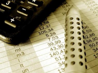 Тихата война на администрацията за минималните прагове