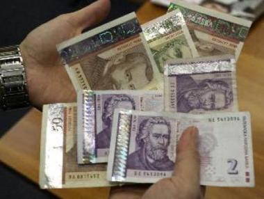 Двата лева ще са на монета