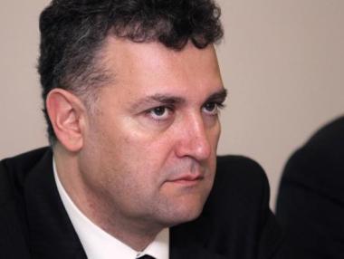 Валентин Николов: Някой води НЕК към фалит, за да се изкупи