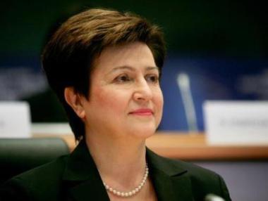 Издигат Кристалина Георгиева за данъчен комисар