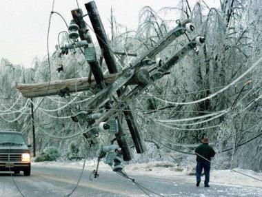 Над 600 000 домакинства в САЩ без ток заради бури