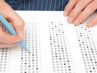 14 кандидати за парламента минали тест за интелигентност